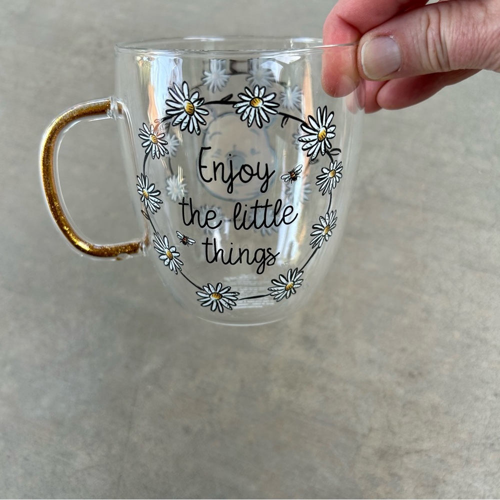 Disney Winnie the Pooh Glass Mug with Floral Design Glitter Handle - Picture 3 of 9
